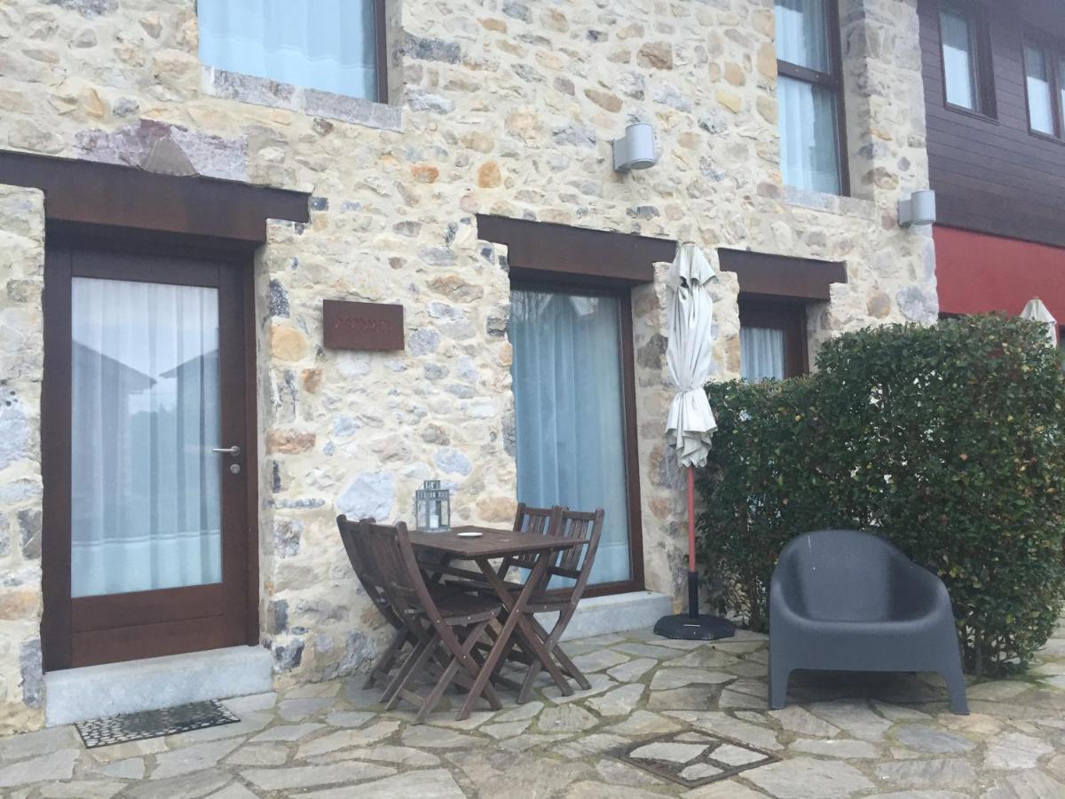 Apartamentos El Hospital De Villahormes Exterior photo